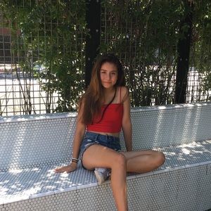 Meet your Posher, Anna